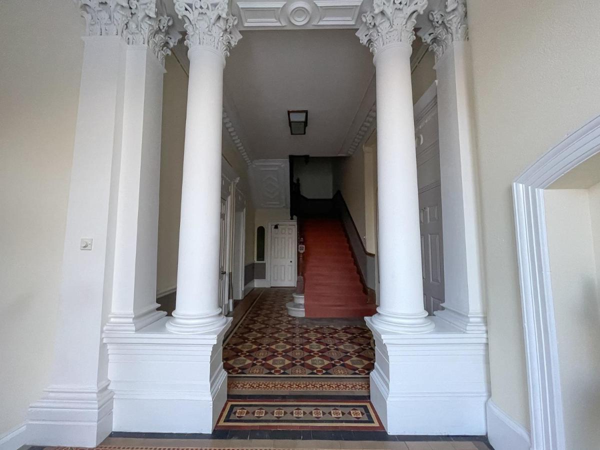1 Bed Character Filled Glasgow Apartment ภายนอก รูปภาพ